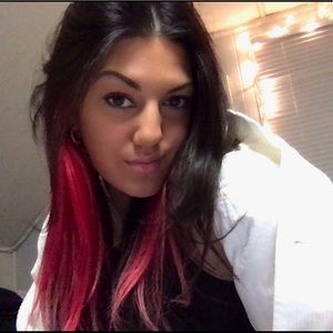 Meet your Posher, Ariana